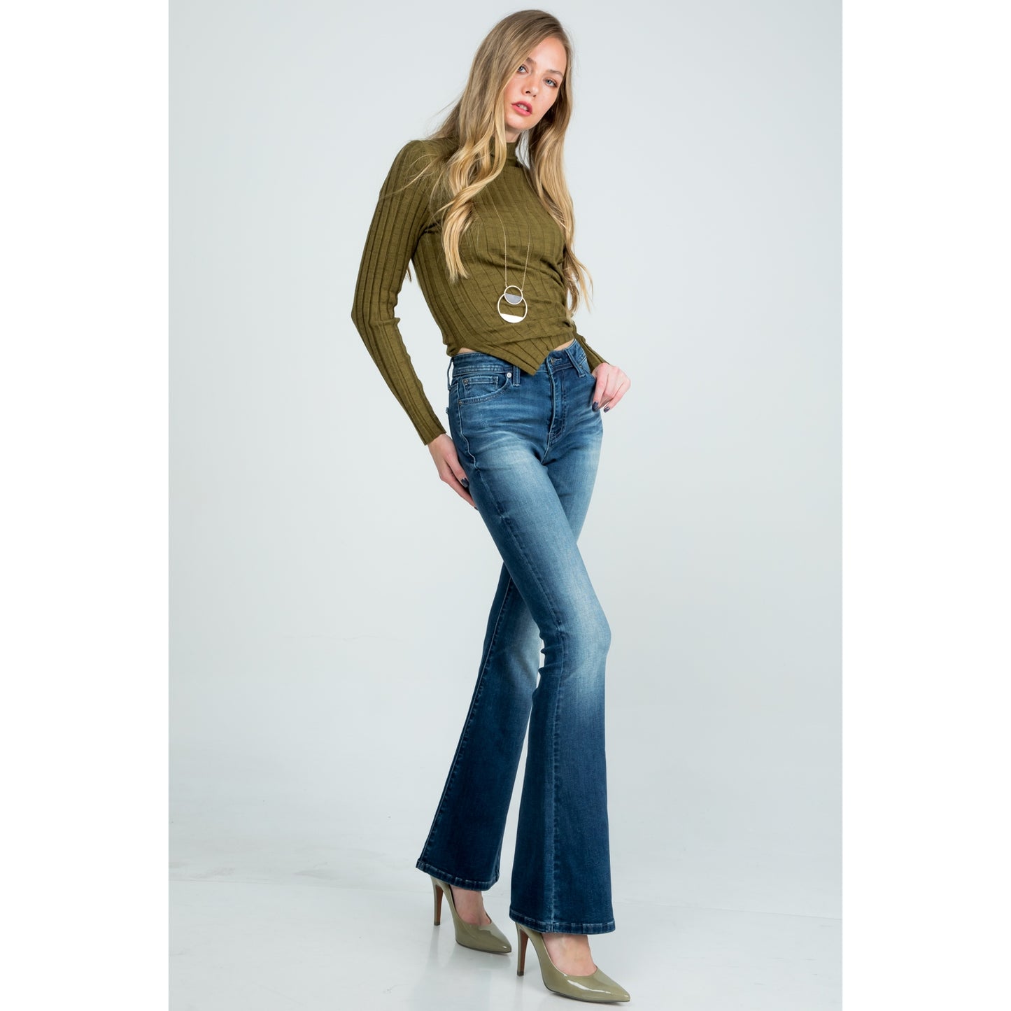 Mid Rise Zipper Flare Jeans